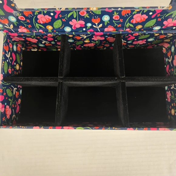 Nora Fleming Mini Display Case - Picture 5 of 5